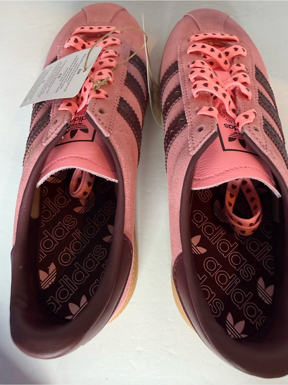 adidas Pink and Burgundy Suede München Sneakers - Picture 4 of 6